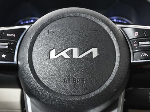 Used 2022 Kia Forte LXS image 33