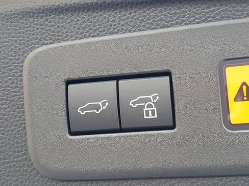 Used 2025 Toyota Land Cruiser image 8