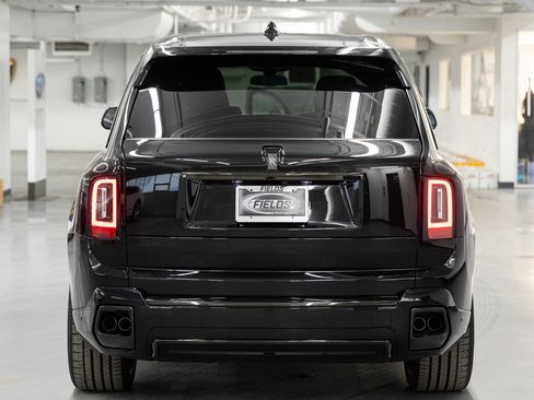 New 2026 Rolls-Royce Cullinan Black Badge image 5