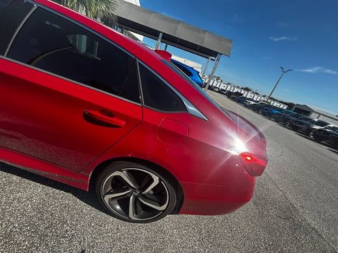 Used 2018 Honda Accord Sport image 7