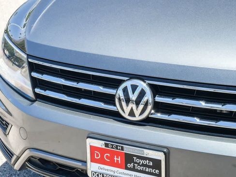 Used 2021 Volkswagen Tiguan S FWD image 5