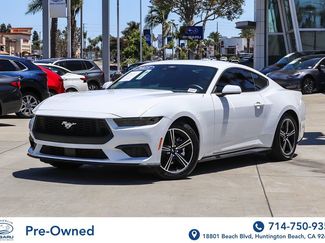 Used 2025 Ford Mustang Coupe RWD video 1