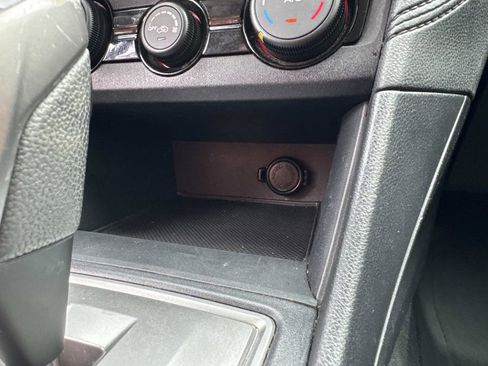 Used 2019 Subaru Crosstrek 2.0i Premium image 45