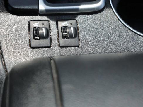 Used 2019 Toyota Highlander XLE image 22