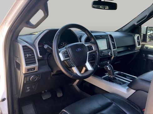 Used 2018 Ford F150 Lariat w/ Equipment Group 502A Luxury AWD/4WD image 17