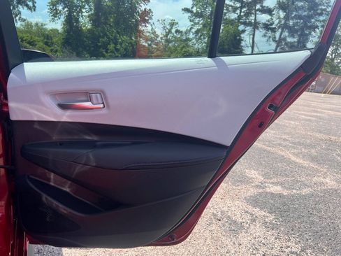 Used 2020 Toyota Corolla SE FWD image 19