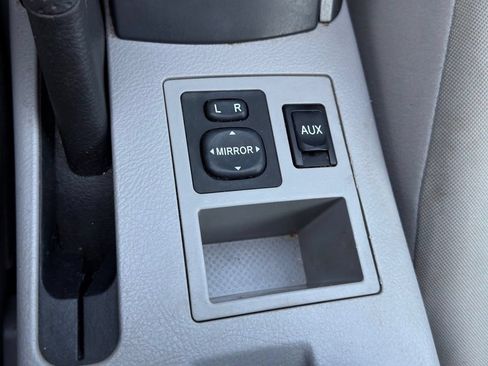 Used 2010 Toyota RAV4 4WD image 29