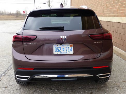 Used 2025 Buick Envision Preferred image 9
