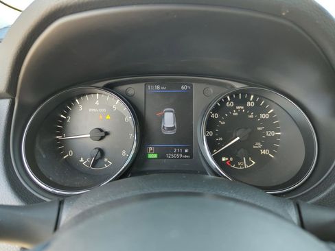 Used 2020 Nissan Rogue SL w/ Premium Package image 21