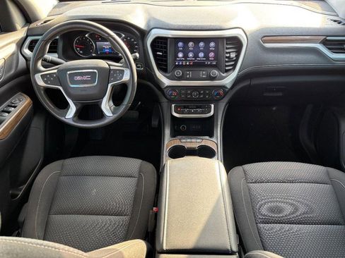 Used 2022 GMC Acadia SLE image 12