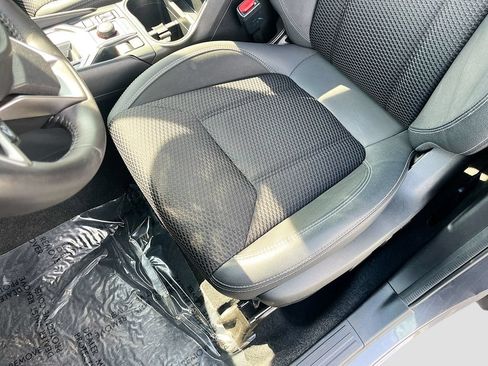 Used 2022 Subaru Forester Premium AWD/4WD image 18
