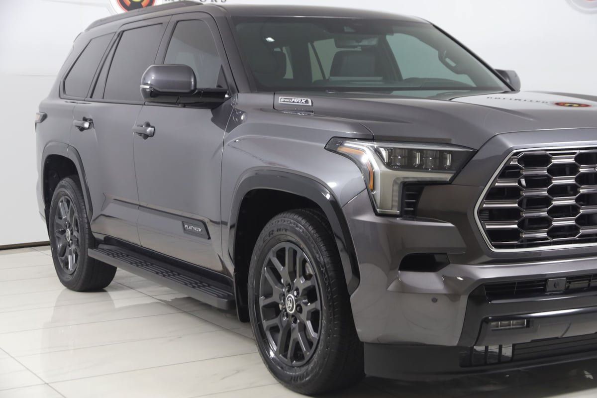 Used 2024 Toyota Sequoia Platinum AWD/4WD image 44