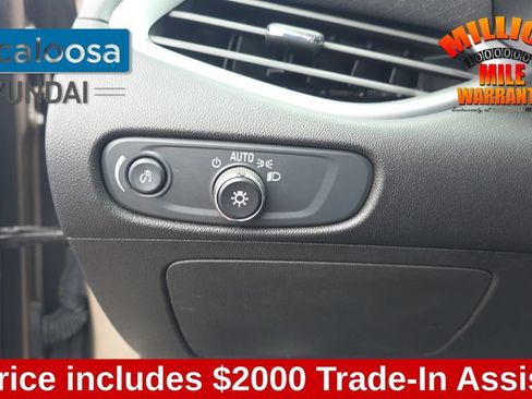 Used 2024 Chevrolet Malibu LT FWD image 14