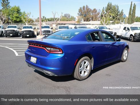 Used 2020 Dodge Charger SXT w/ Driver Convenience Group image 6
