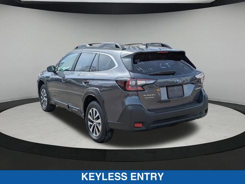 Certified 2025 Subaru Outback Premium AWD/4WD image 6