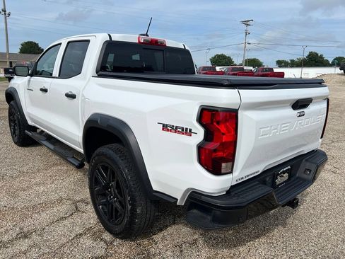 Used 2024 Chevrolet Colorado Trail Boss w/ Advanced Trailering Package AWD/4WD image 3