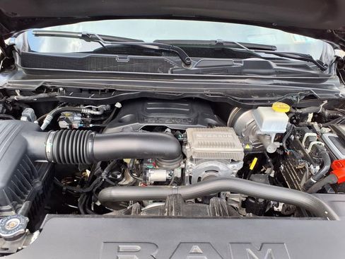 Used 2023 RAM 1500 Limited AWD/4WD image 11