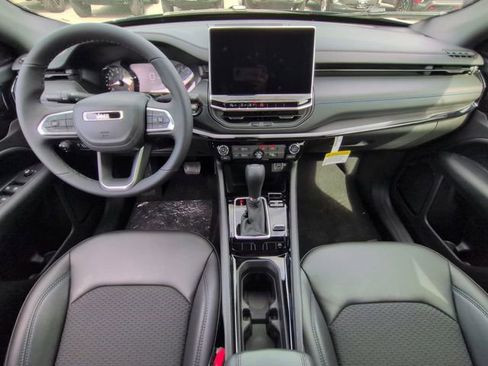 New 2026 Jeep Compass Latitude AWD/4WD image 14