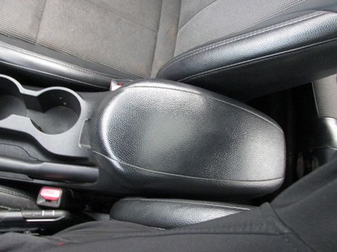 Used 2013 Hyundai Veloster w/ Style Pkg FWD image 50