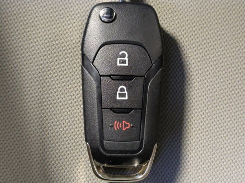 Used 2018 Ford EcoSport S FWD image 32