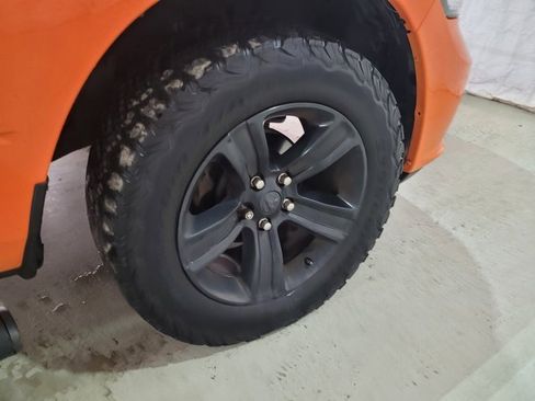 Used 2017 RAM 1500 Sport w/ Ignition Orange Sport Package image 27