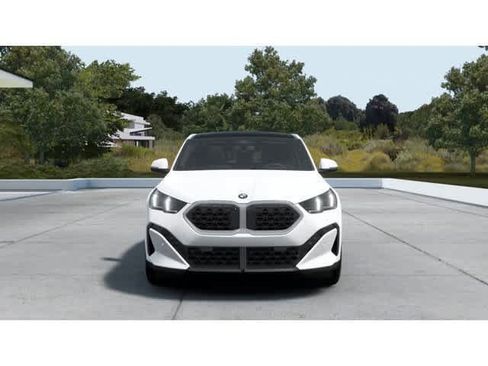 New 2026 BMW X2 xDrive28i w/ Technology Package image 3