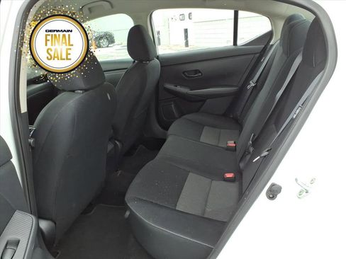 Used 2024 Nissan Sentra SV image 9
