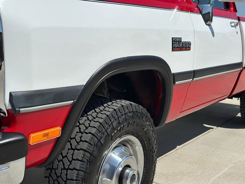 Used 1991 Dodge D/W Truck 250 image 14
