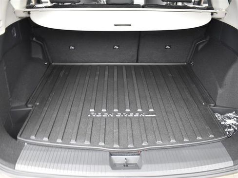 Certified 2025 Nissan Rogue SV image 15