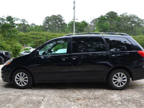 Used 2008 Toyota Sienna LE FWD image 7