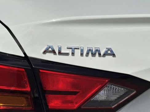 Used 2022 Nissan Altima 2.5 SR FWD image 29