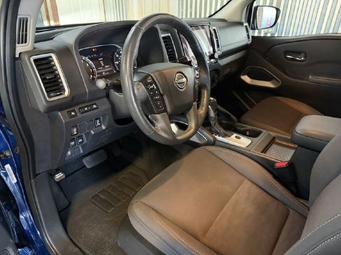 Used 2022 Nissan Frontier SV image 11
