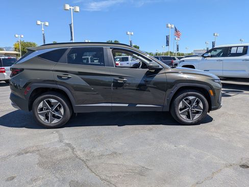 Used 2025 Hyundai Tucson SEL AWD/4WD image 2