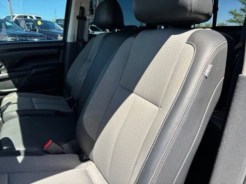 Used 2017 Nissan Titan S AWD/4WD image 12