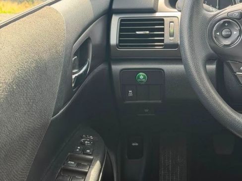 Used 2013 Honda Accord LX image 18