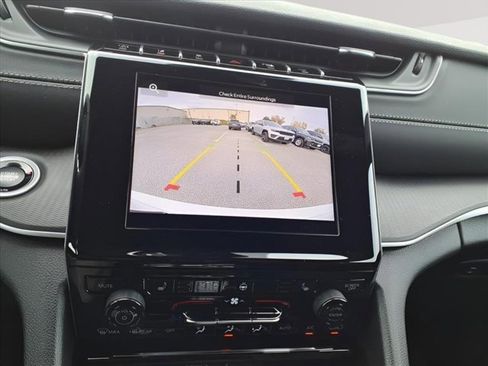 New 2025 Jeep Grand Cherokee 4WD image 15