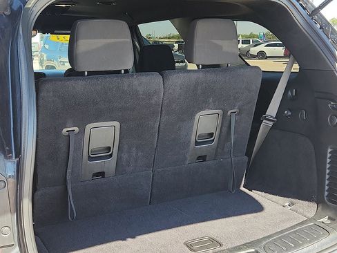 Used 2023 Dodge Durango GT RWD image 11