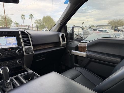 Used 2019 Ford F150 Lariat w/ Equipment Group 502A Luxury image 22