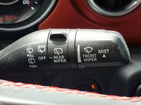 Used 2018 Jeep Wrangler Unlimited Rubicon AWD/4WD image 24