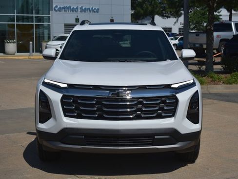 New 2026 Chevrolet Equinox LT w/ LPO, Floor Liner Package FWD image 2