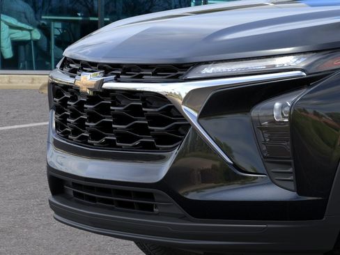 New 2026 Chevrolet Trax LS FWD image 13