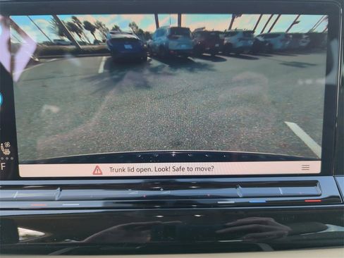 New 2026 Volkswagen Atlas SE image 39