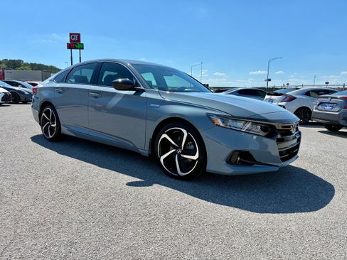 Used 2022 Honda Accord Sport image 7