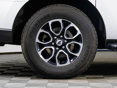 Used 2024 Ford Expedition Max XLT image 41