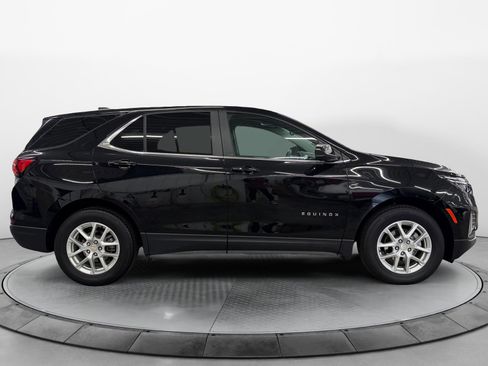 Used 2024 Chevrolet Equinox LT w/ LPO, Floor Liner Package AWD/4WD image 2