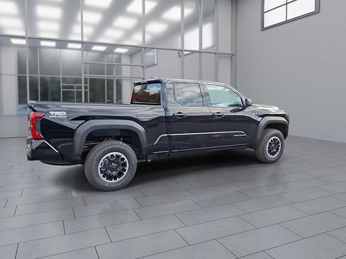 New 2025 Toyota Tacoma TRD Off-Road image 7