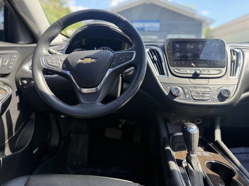 Used 2020 Chevrolet Malibu Premier FWD image 31