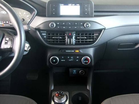 Used 2020 Ford Escape S image 7