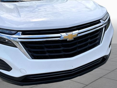 Used 2024 Chevrolet Equinox LS FWD image 30