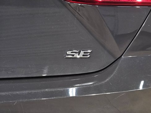 Used 2025 Toyota Camry SE FWD image 38